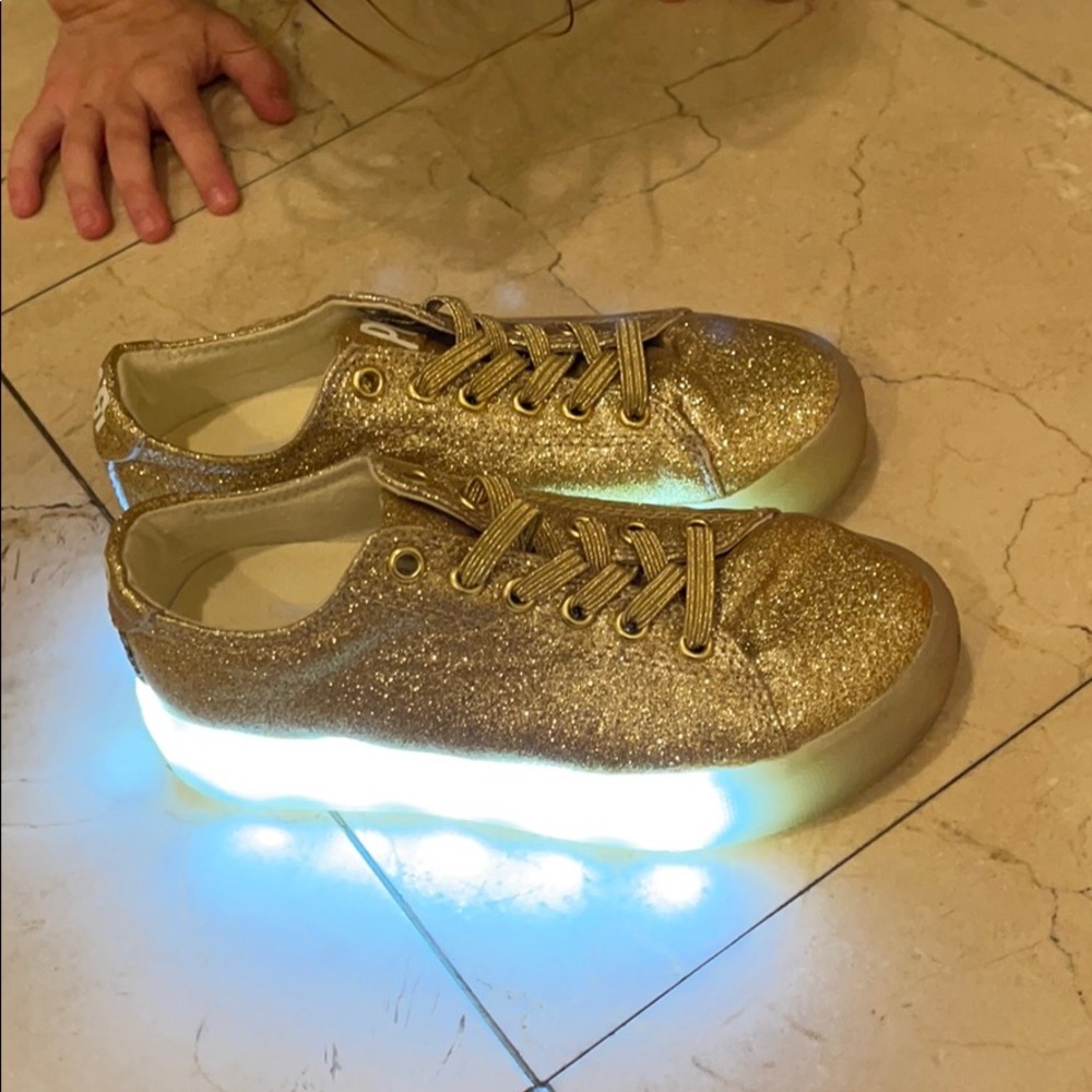 Pop light up shoes